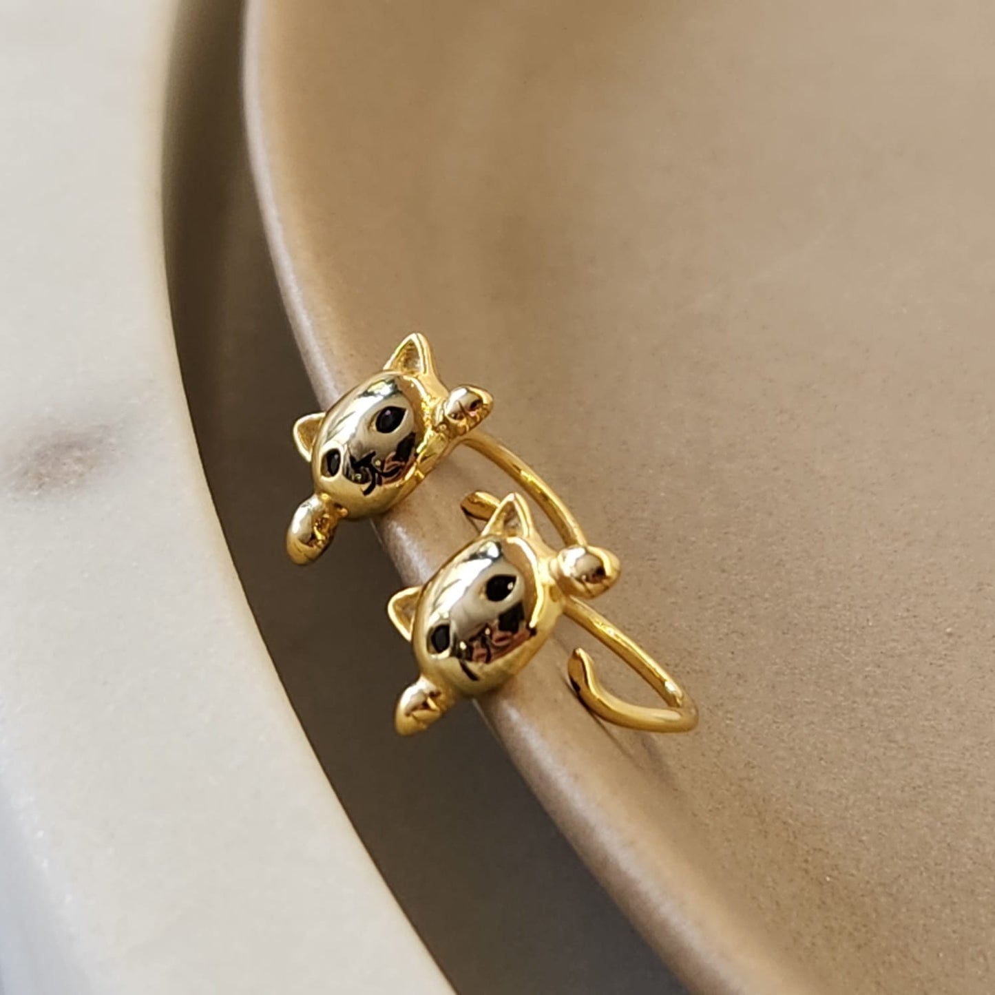 Fine and Yonder 0 Lazy Cat Earrings